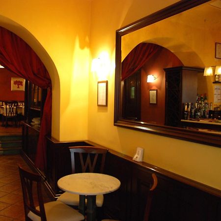 Locanda Le Logge Urbisaglia Exterior photo