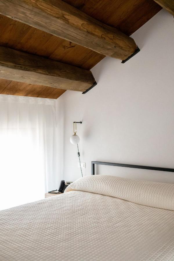 Locanda Le Logge Urbisaglia Exterior photo