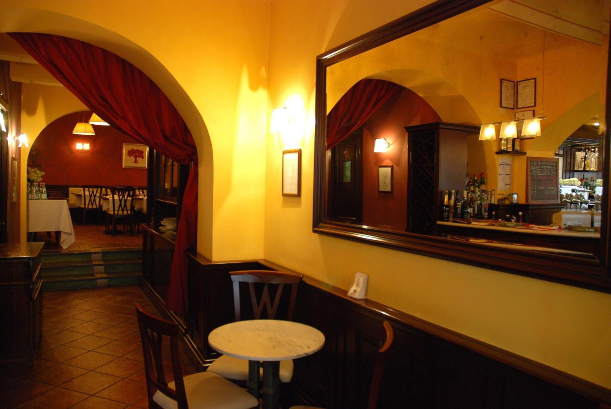 Locanda Le Logge Urbisaglia Exterior photo